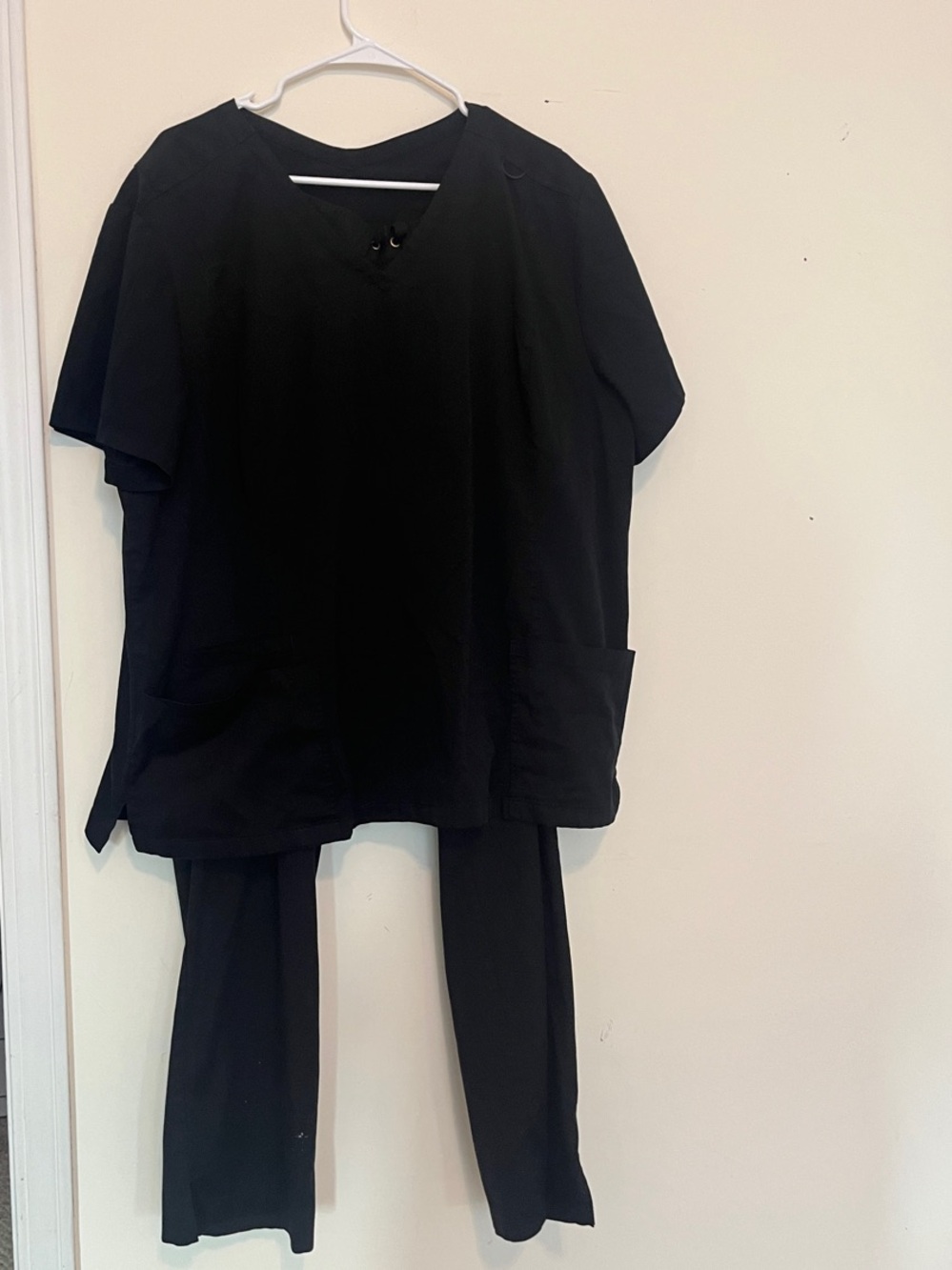 Black Women's Scrub Set - Classic V-Neck Top and Pants